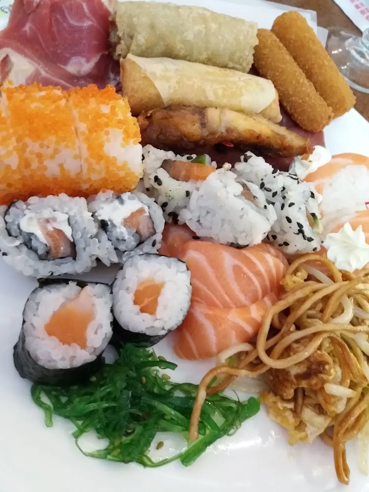 Sushis Et Fritures Chinoises